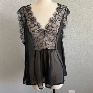 Sheer‎ Lace Top Size Large Black